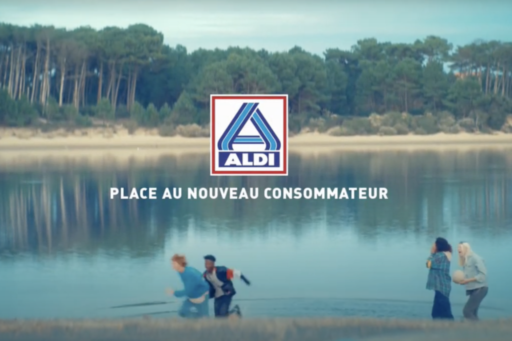 Aldi et la photo principale de sa campagne "Place au nouveau consommateur"